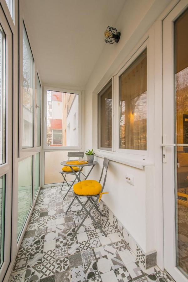 Kitty Sunflower Apartment Alba Iulia Bagian luar foto